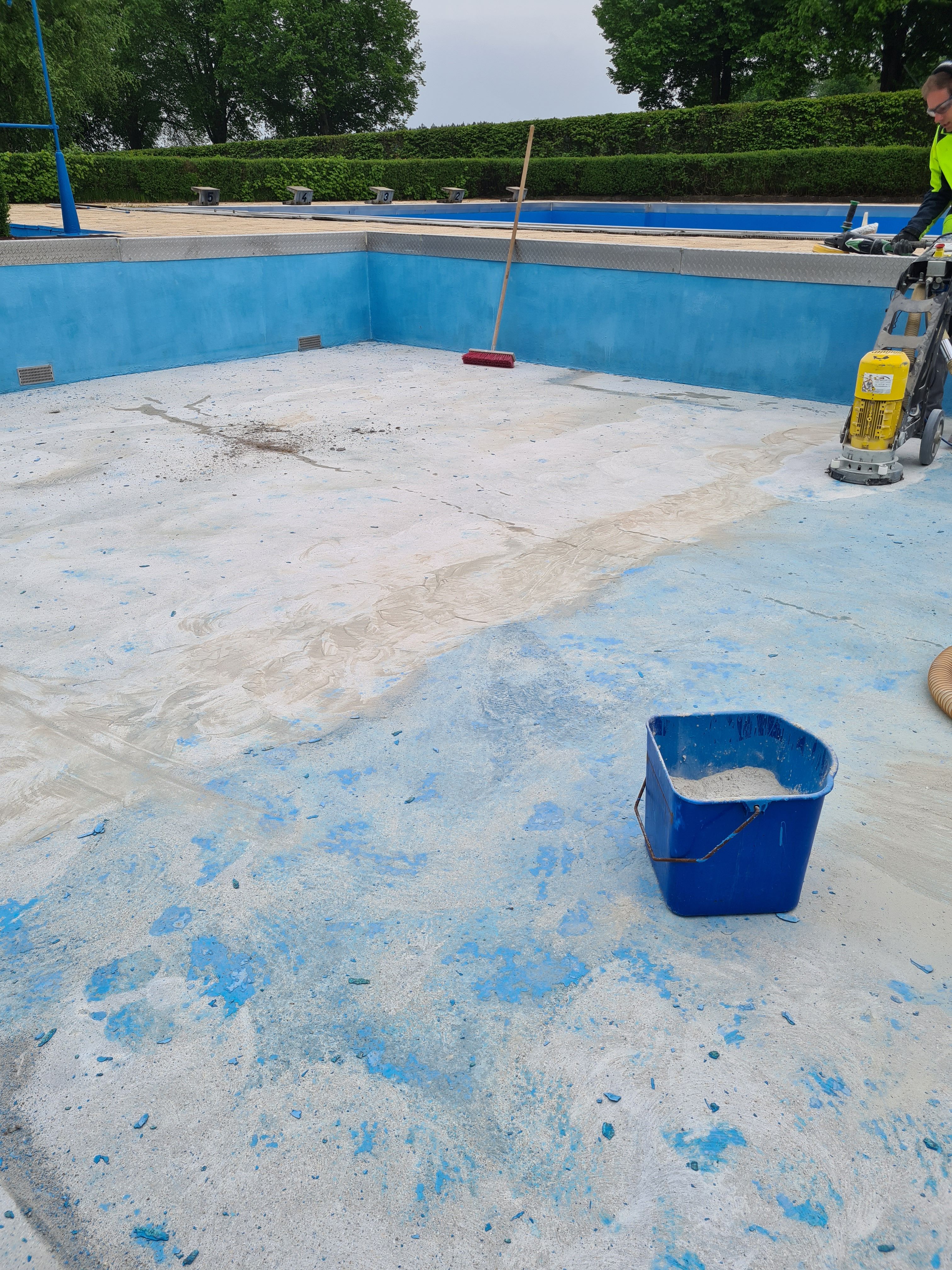 5_Neue Beschichtung fur das Freibad in Hauerz 10 5_Neue Beschichtung fur das Freibad in Hauerz 10