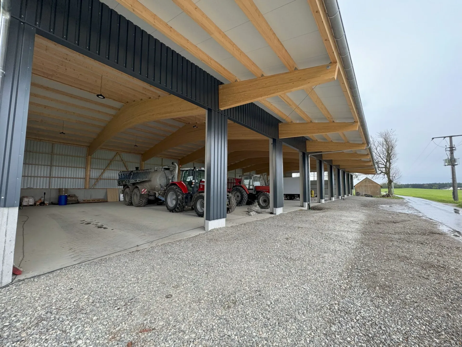 Maschinenhalle_Regenflaeche_abschleifen_14 Maschinenhalle_Regenflaeche_abschleifen_14