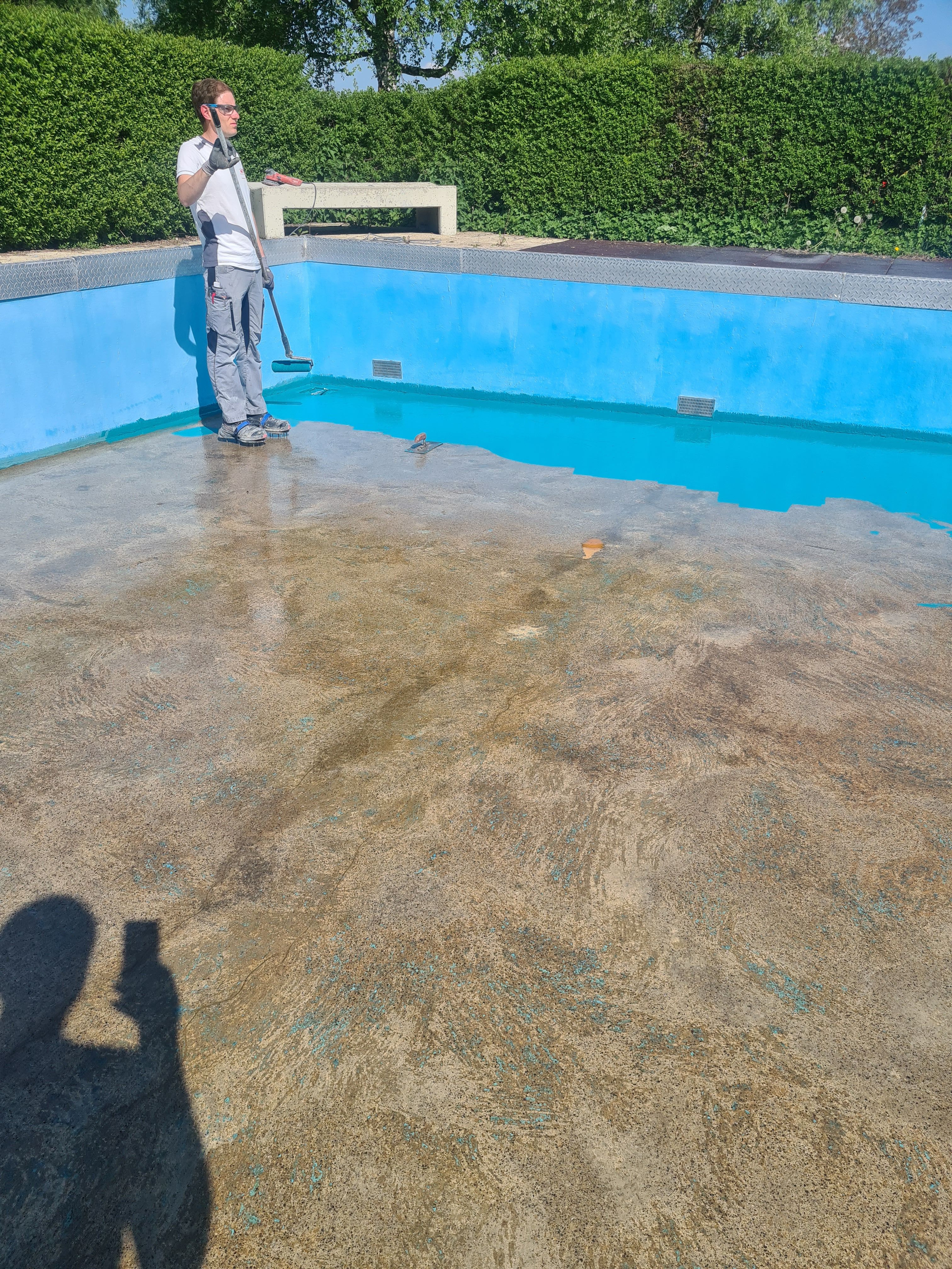 7_Neue Beschichtung fur das Freibad in Hauerz 4