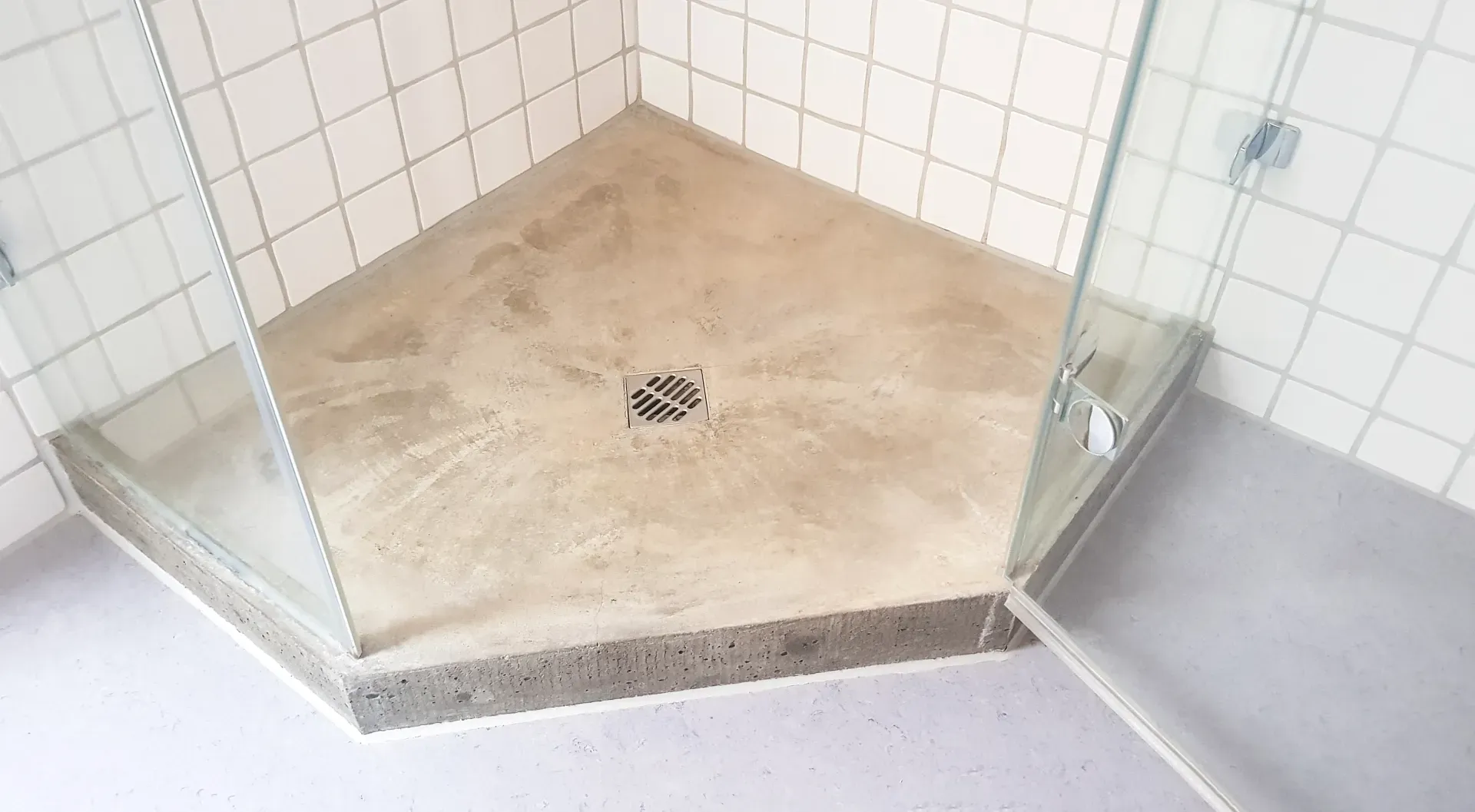 Duschwanne_betoniert Duschwanne_betoniert