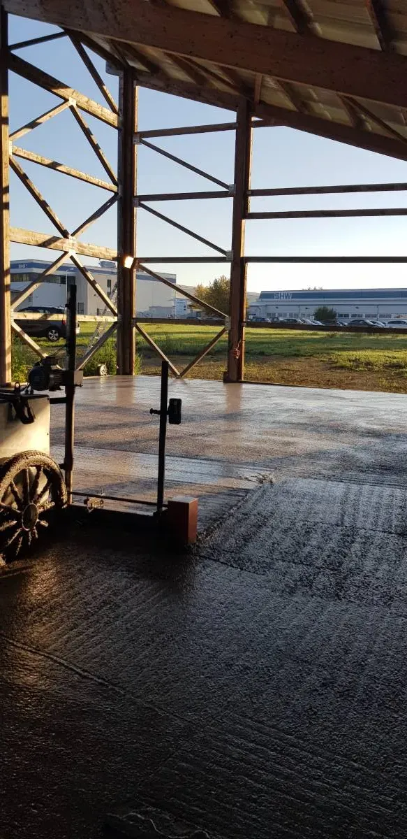 Bild von LaserStraight2.0. <a href="index.php?option=com_tags&view=tag&id[0]=14:laserstraight">Laserstraight</a>, <a href="index.php?option=com_tags&view=tag&id[0]=15:betonieren">Betonieren</a>, <a href="index.php?option=com_tags&view=tag&id[0]=16:bodenfertiger">Bodenfertiger</a>, <a href="index.php?option=com_tags&view=tag&id[0]=17:eigenentwicklung">Eigenentwicklung</a>