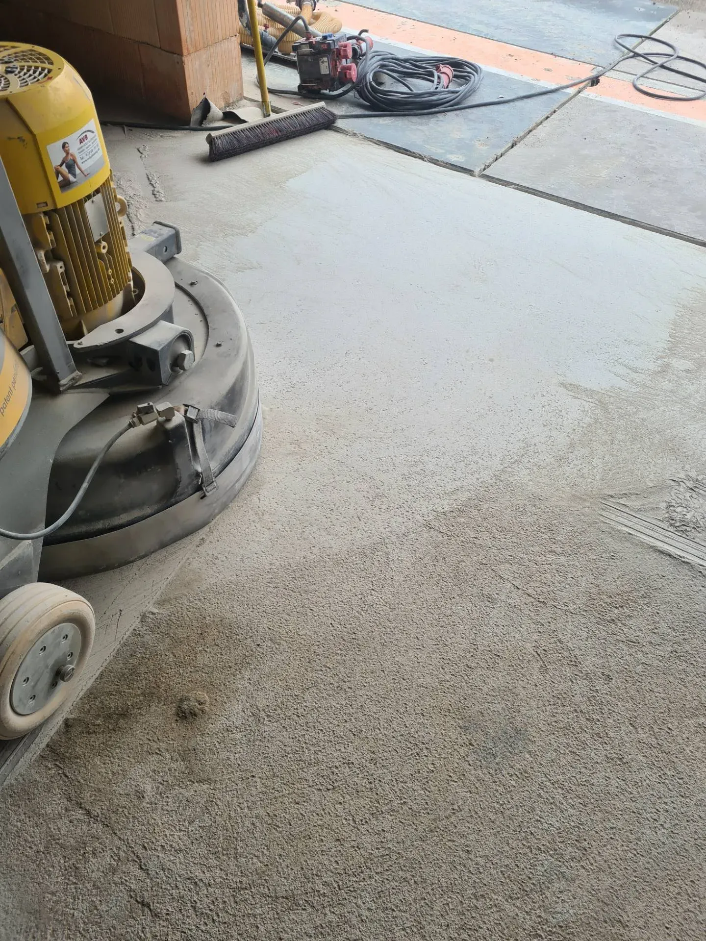 Regenflaeche_schleifen_2 Regenflaeche_schleifen_2